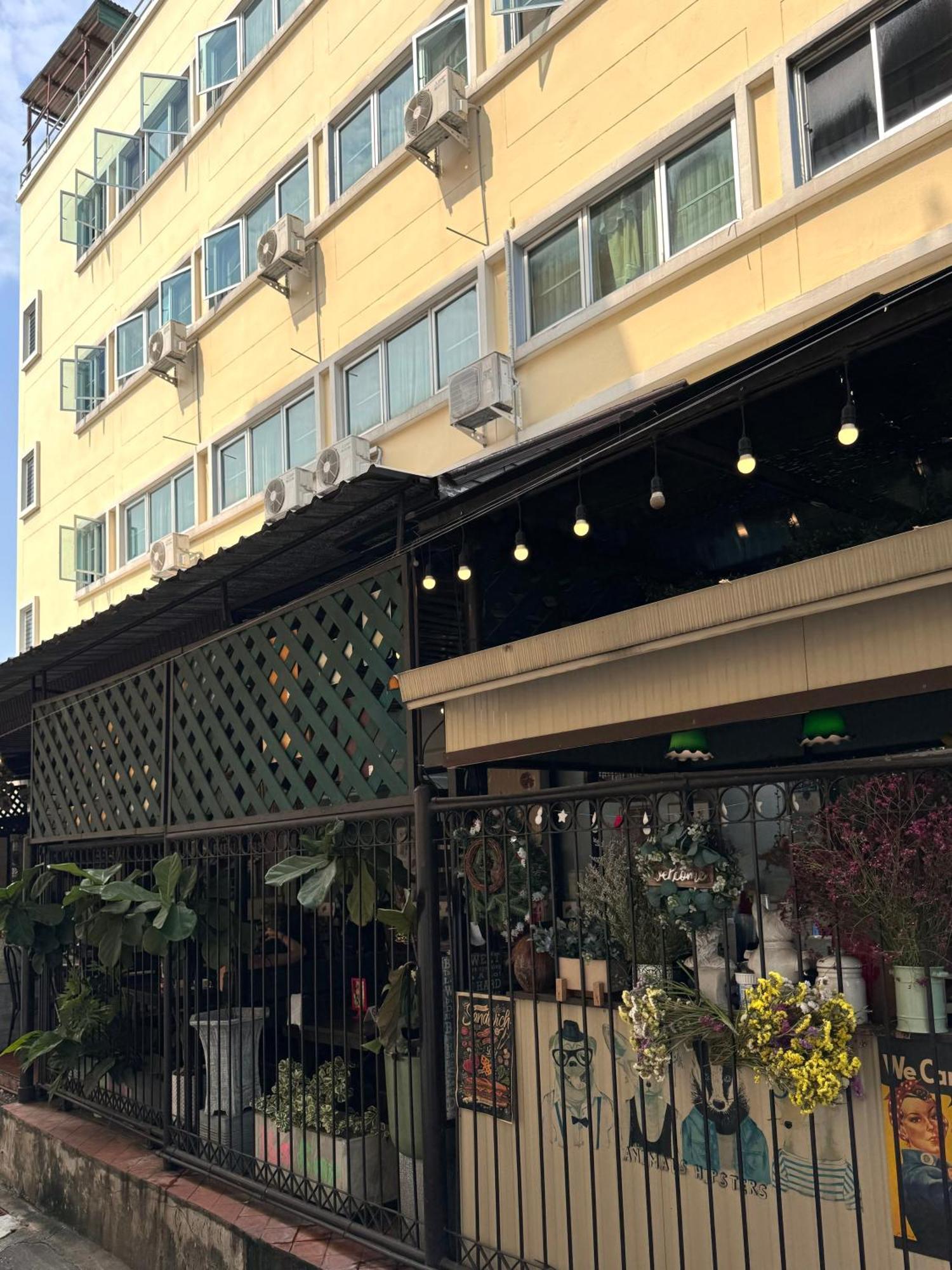 Kc Guest House Bangkok Eksteriør bilde